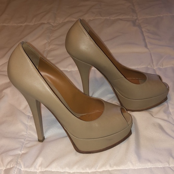 Autentic FENDI - Picture 3 of 6